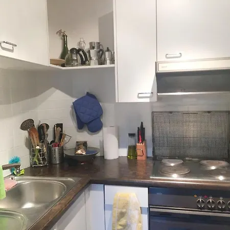 Szabadsag Ter 1 Haloszobas Lakas *